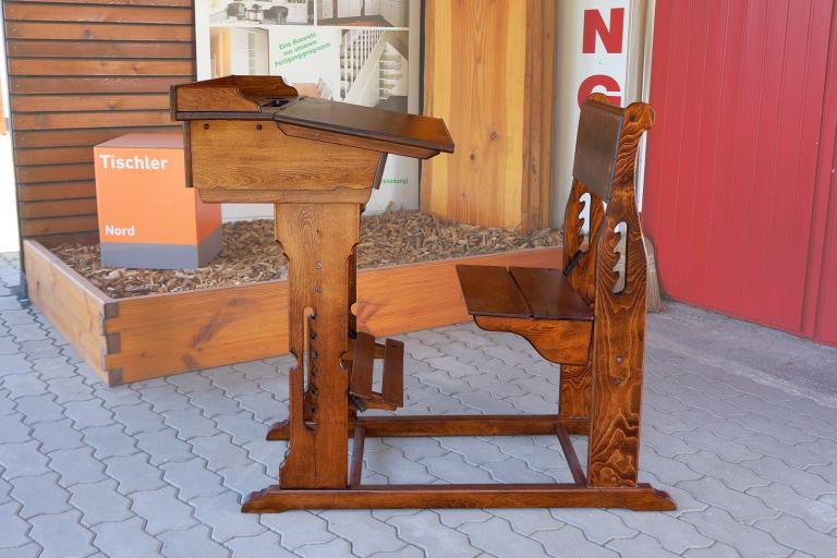 Antike Schüler-Sitzbank aus massivem Holz