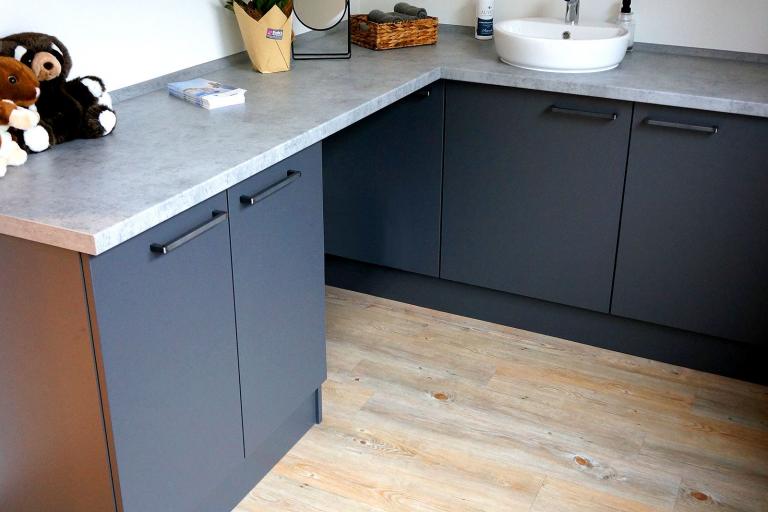 Teeküchen-Schränke mit Waschbecken